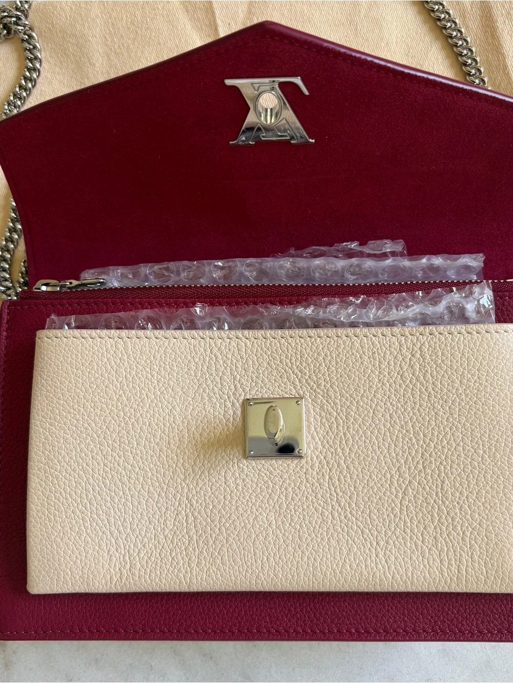 Louis Vuitton Mylockme Chain Pochette - Picture 8 of 11
